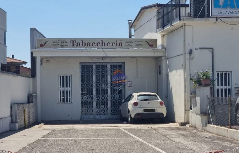 Vendita Cesenatico Locale in vendita in Via G. Cecchini, Levante, Cesenatico
