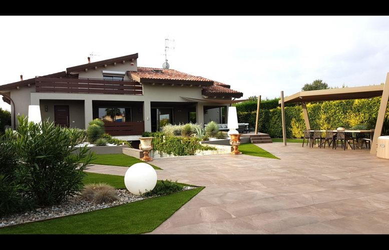 Vendita Cesenatico 17. Splendida Villa con finiture moderne, Cannucceto